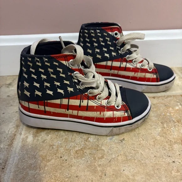 💙Heelys Patriotic Rolling Sneakers - Picture 3 of 6